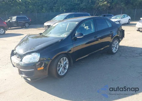 2010 Volkswagen Jetta Limited Edition from USA, damaged, VIN 3VWRZ7AJ1AM121516